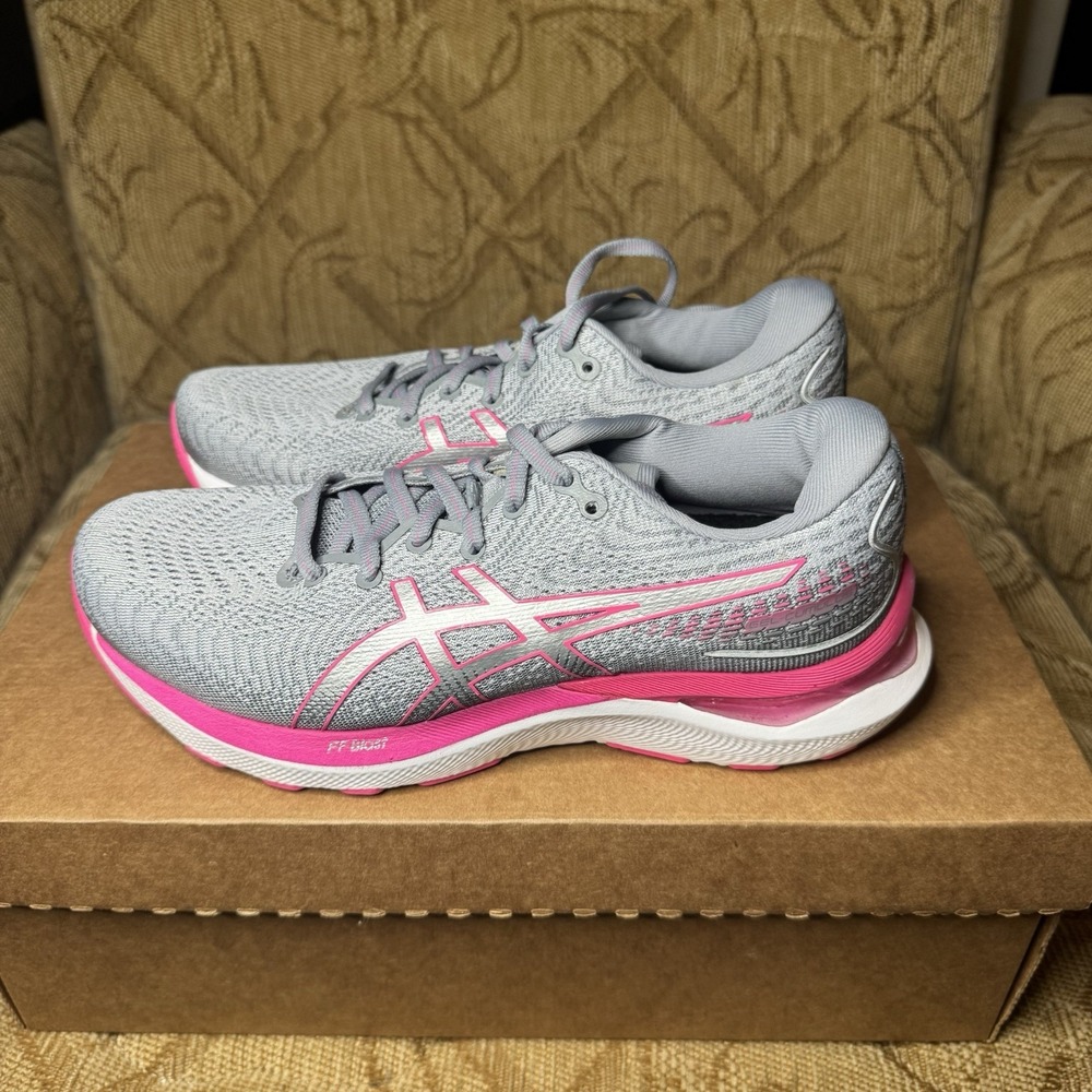 Asics Gel-Cumulus 24 Womens Running Shoes Gray Athletic Sneaker Size 6 Wide